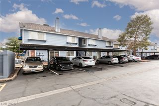 5370 Angler Circle 202, Las Vegas, NV 89122