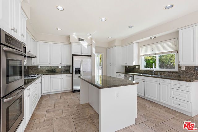 24310 Belford Court, West Hills (los Angeles), CA 91307