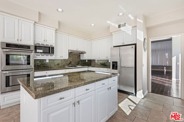 24310 Belford Court, West Hills (los Angeles), CA 91307