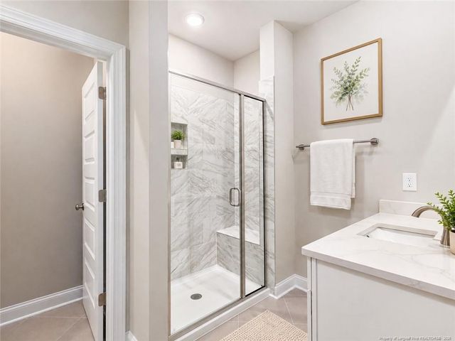 1242 Coach Station Alley 201, Raleigh, NC 27601
