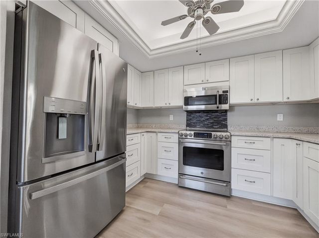 1701 Courtyard WAY 105, Naples, FL 34112