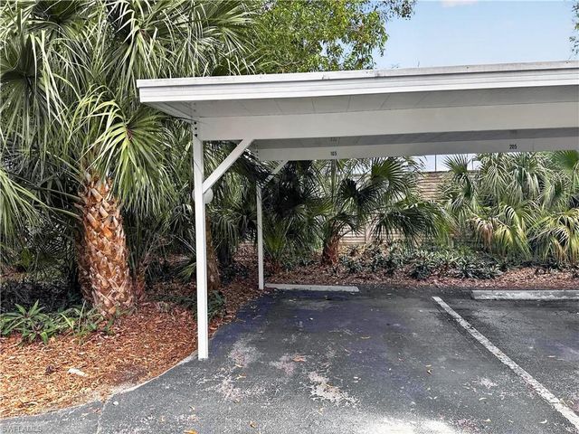 1701 Courtyard WAY 105, Naples, FL 34112
