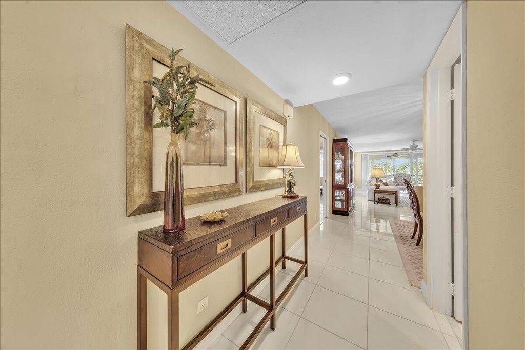 804 Cypress Grove Lane 302, Pompano Beach, FL 33069
