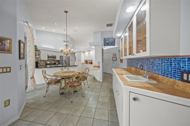 8452 EAGLE PRESERVE WAY, Sarasota, FL 34241