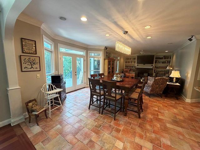 110 N Cypress Ct, Waleska, GA 30183