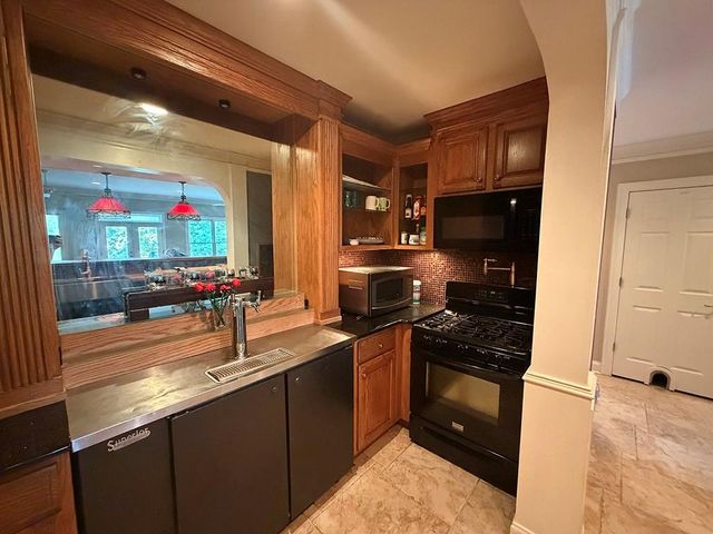 110 N Cypress Ct, Waleska, GA 30183