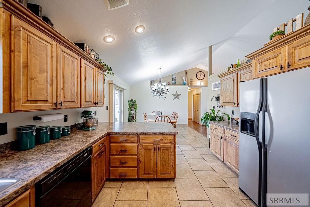 Image 20 of property listing at 11121 N 40 E, Idaho Falls, ID 83401