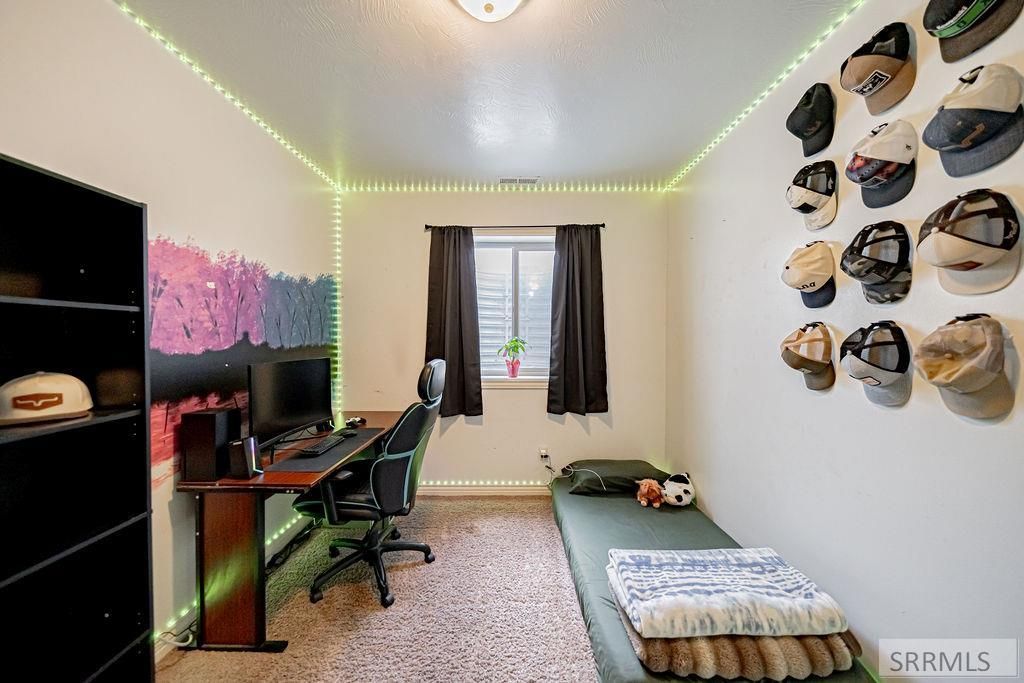 Image 56 of property listing at 11121 N 40 E, Idaho Falls, ID 83401