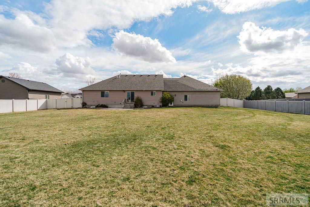 Image 65 of property listing at 11121 N 40 E, Idaho Falls, ID 83401