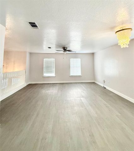 12210 Cliffgate Drive, Houston, TX 77072