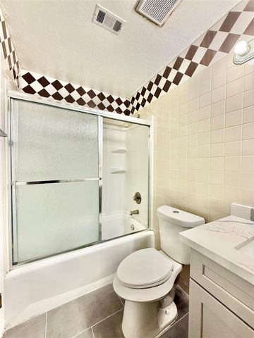 12210 Cliffgate Drive, Houston, TX 77072
