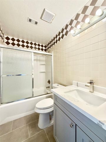 12210 Cliffgate Drive, Houston, TX 77072