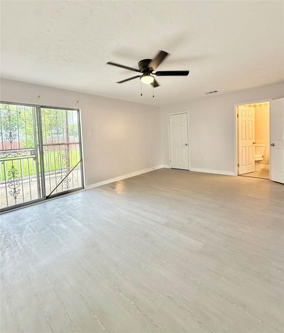 12210 Cliffgate Drive, Houston, TX 77072