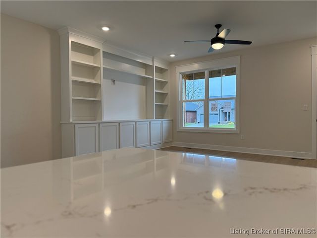 4657 Red Tail Ridge 240, Jeffersonville, IN 47130