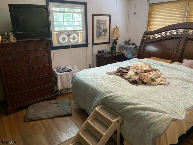 15 Main St, Glen Gardner Boro, NJ 08826