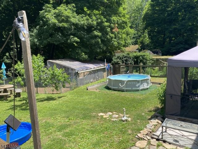 15 Main St, Glen Gardner Boro, NJ 08826