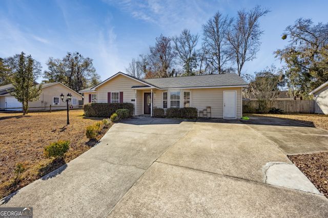 113 S Arthurs Court, Kingsland, GA 31548
