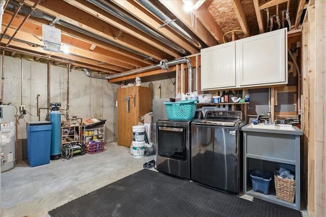 418 Augusta Drive, Madison, WI 53717