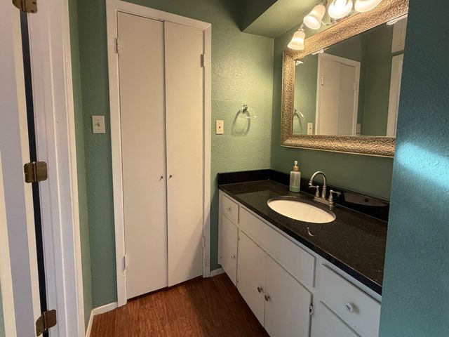 303 W 35th ST 202, Austin, TX 78705