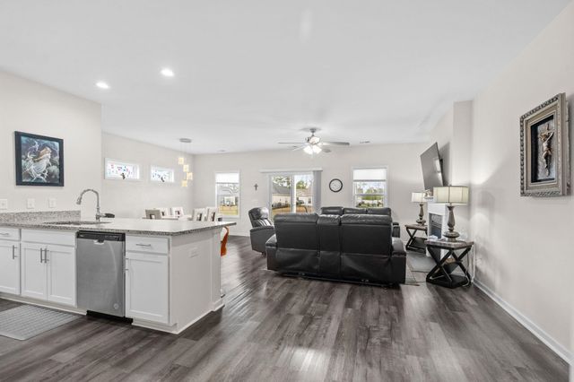 953 Oak Hollow St., Longs, SC 29568