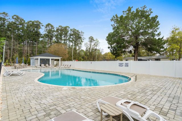 953 Oak Hollow St., Longs, SC 29568