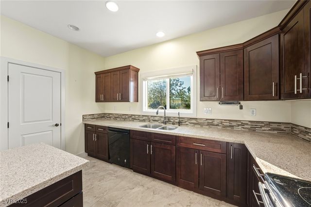 31 Weeping Willow Court, Pahrump, NV 89048