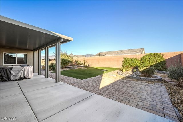 31 Weeping Willow Court, Pahrump, NV 89048