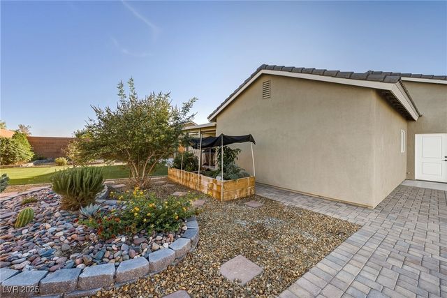 31 Weeping Willow Court, Pahrump, NV 89048