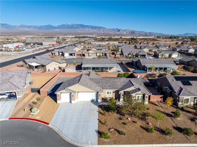 31 Weeping Willow Court, Pahrump, NV 89048