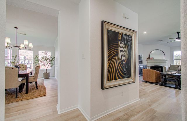 2030 Creek Shore Lane, Pearland, TX 77581