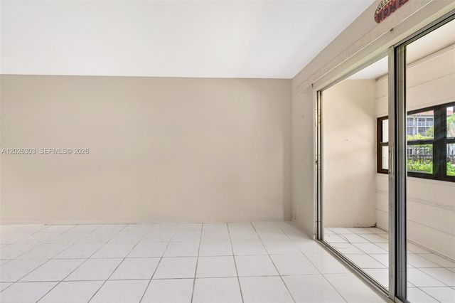 1400 SW 124th Ter 111Q, Pembroke Pines, FL 33027