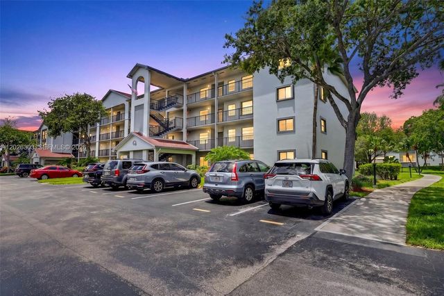 1400 SW 124th Ter 111Q, Pembroke Pines, FL 33027