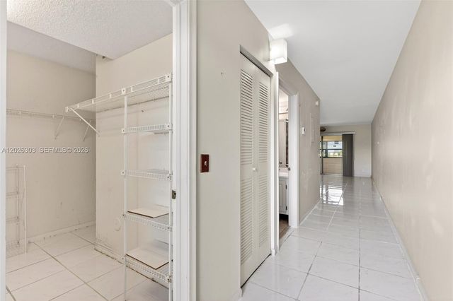 1400 SW 124th Ter 111Q, Pembroke Pines, FL 33027