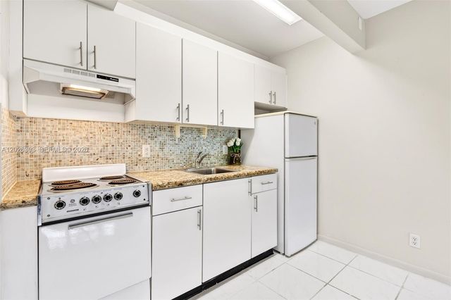 1400 SW 124th Ter 111Q, Pembroke Pines, FL 33027