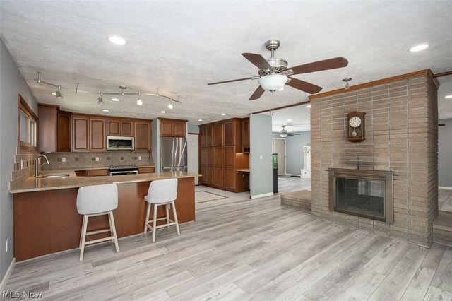 522 Merrimak Drive, Berea, OH 44017