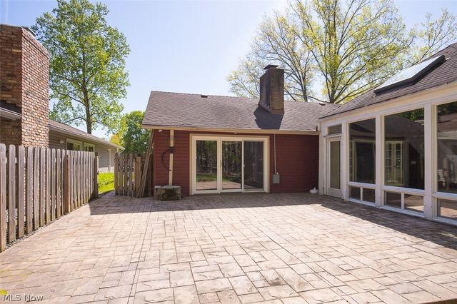 522 Merrimak Drive, Berea, OH 44017