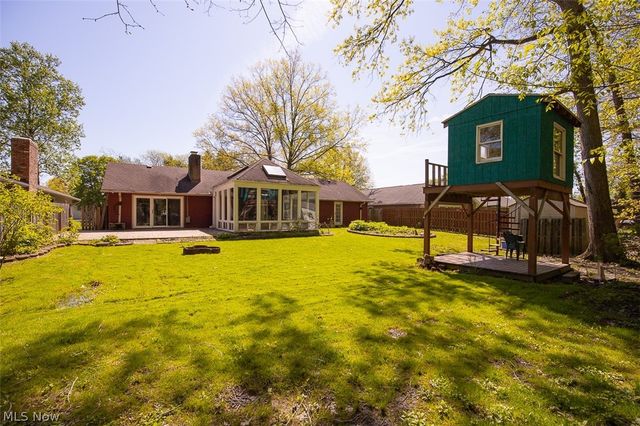 522 Merrimak Drive, Berea, OH 44017