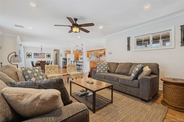 144 Manor Lane, Jamesport, NY 11901
