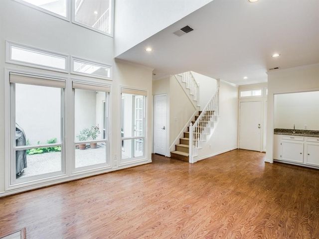 4520 Glenwick Lane, Dallas, TX 75205