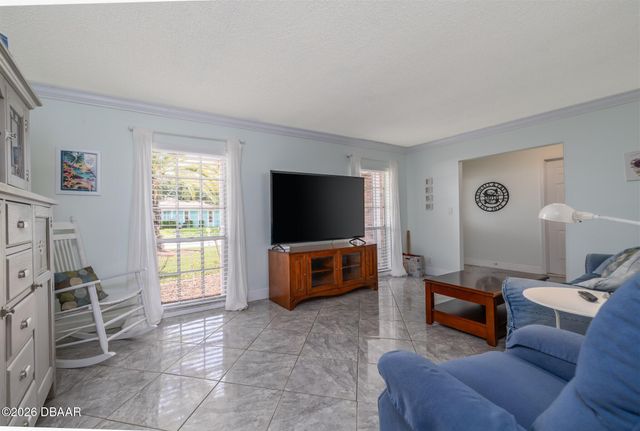 2948 Lantern Drive, South Daytona, FL 32119