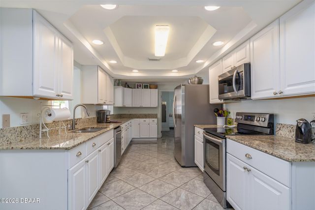 2948 Lantern Drive, South Daytona, FL 32119