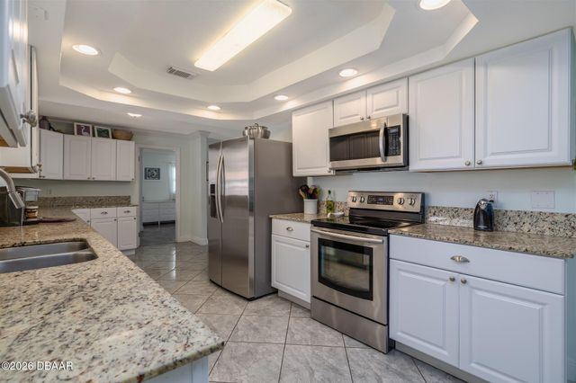 2948 Lantern Drive, South Daytona, FL 32119