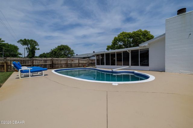 2948 Lantern Drive, South Daytona, FL 32119