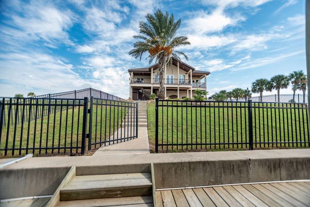 230 Chateau Way, Port O Connor, TX 77982