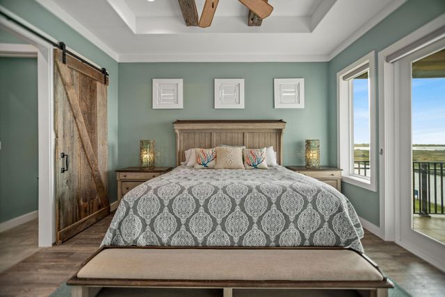 230 Chateau Way, Port O Connor, TX 77982