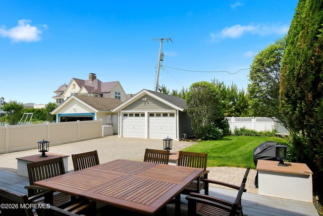 2007 Ocean Avenue N, Spring Lake, NJ 07762