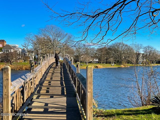 2007 Ocean Avenue N, Spring Lake, NJ 07762