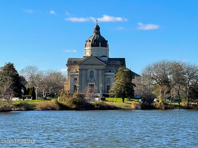 2007 Ocean Avenue N, Spring Lake, NJ 07762