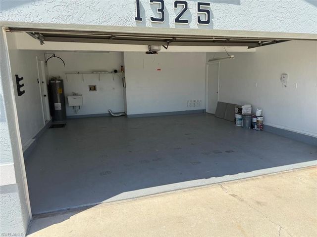 1325 28th ST, Cape Coral, FL 33914