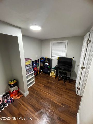 5884 RETHA Road, Jacksonville, FL 32254